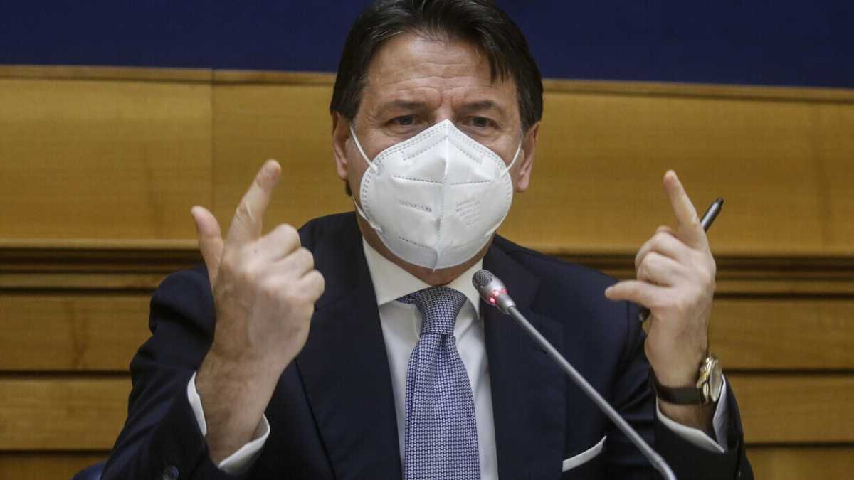 Immagine di Conte batte cassa: M5s in rosso