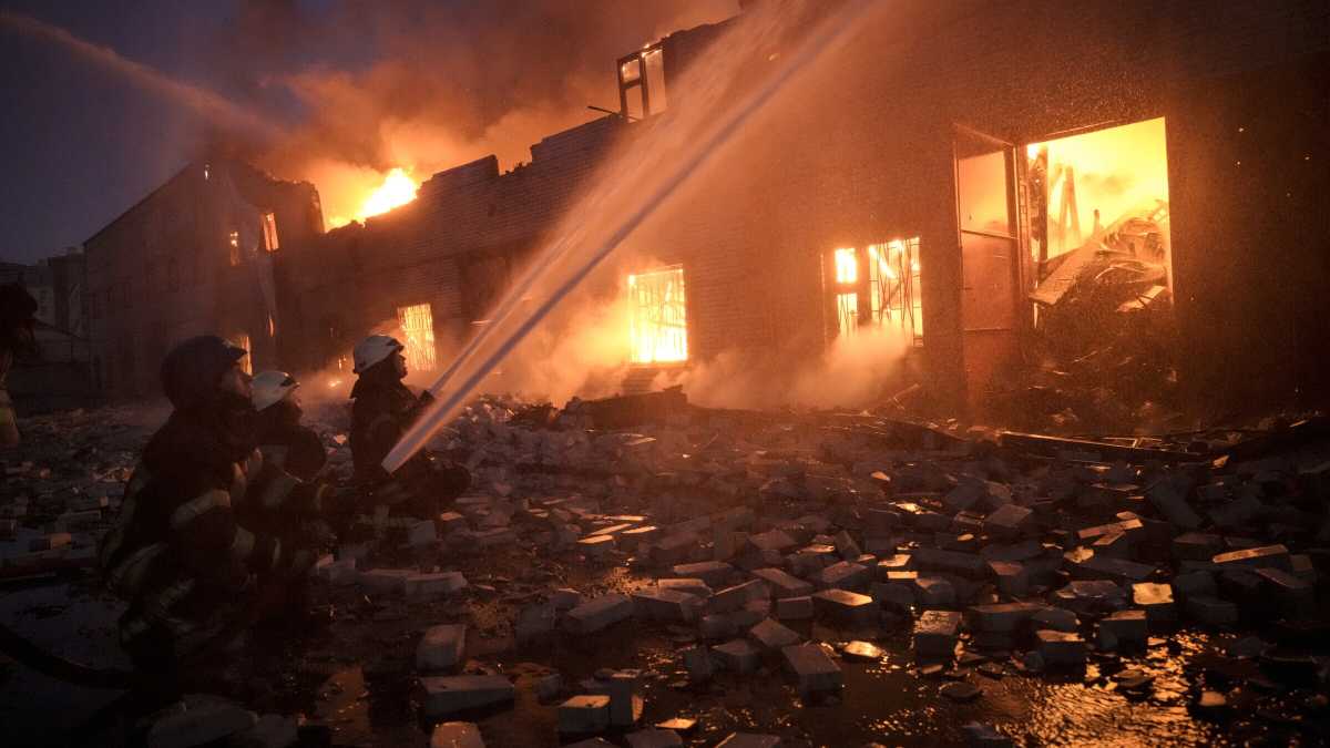 Immagine di “Mai più” non vuol dire più niente, dice Zelensky. Lo sfacelo di Mariupol e l’obbligo umanitario