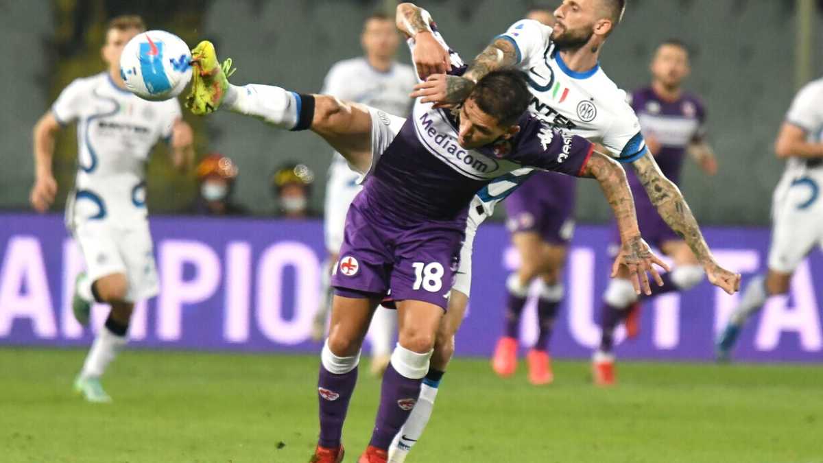 Immagine di Brozovic e Torreira adesione e distacco