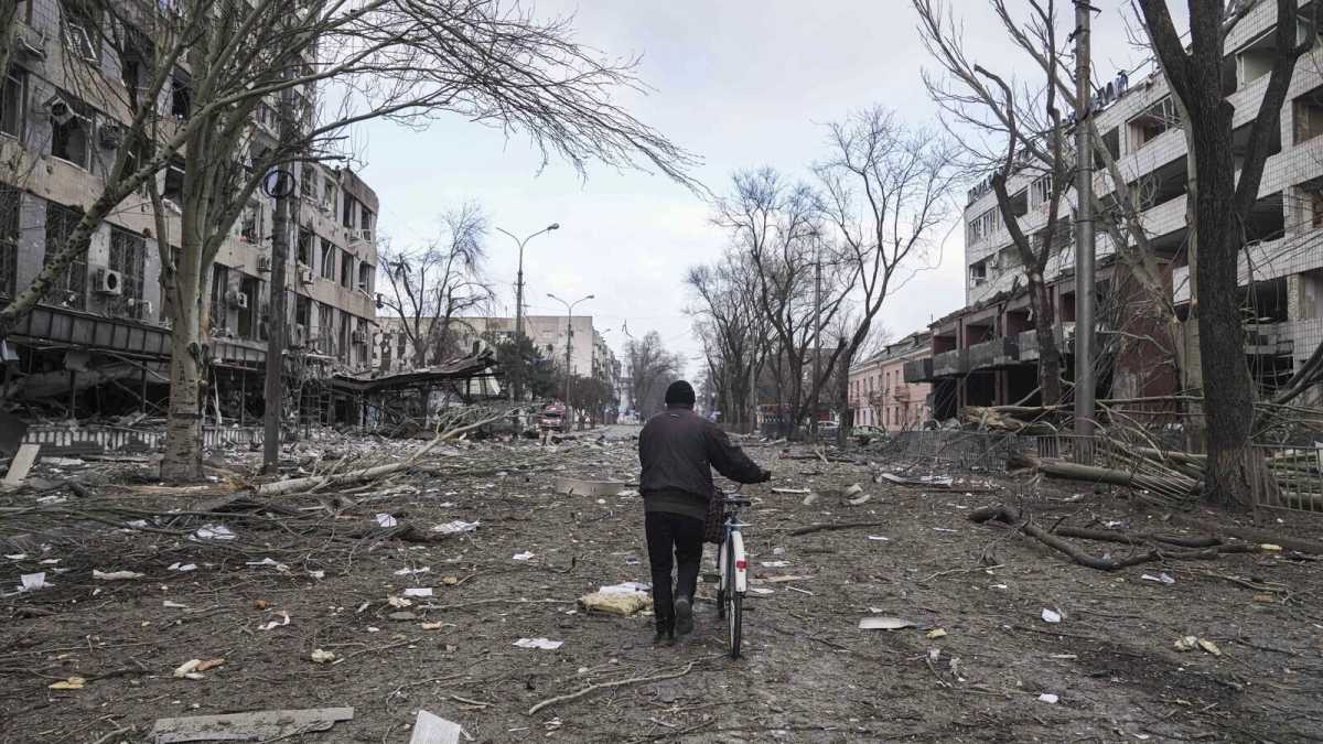 Immagine di La forza di guardare la guerra senza distogliere lo sguardo
