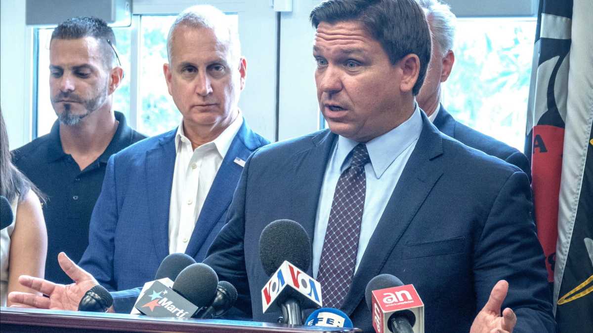 Immagine di Come cambiano i repubblicani americani: la guerra (culturale) tra Ron DeSantis e Disney