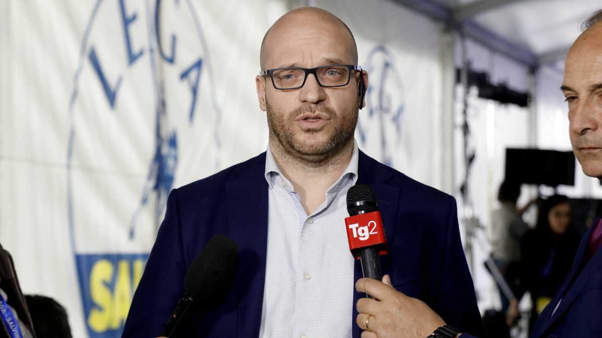 Immagine di "Noi filo Putin? Era un altro contesto. Ora è cambiato tutto". Parla il leghista Fontana