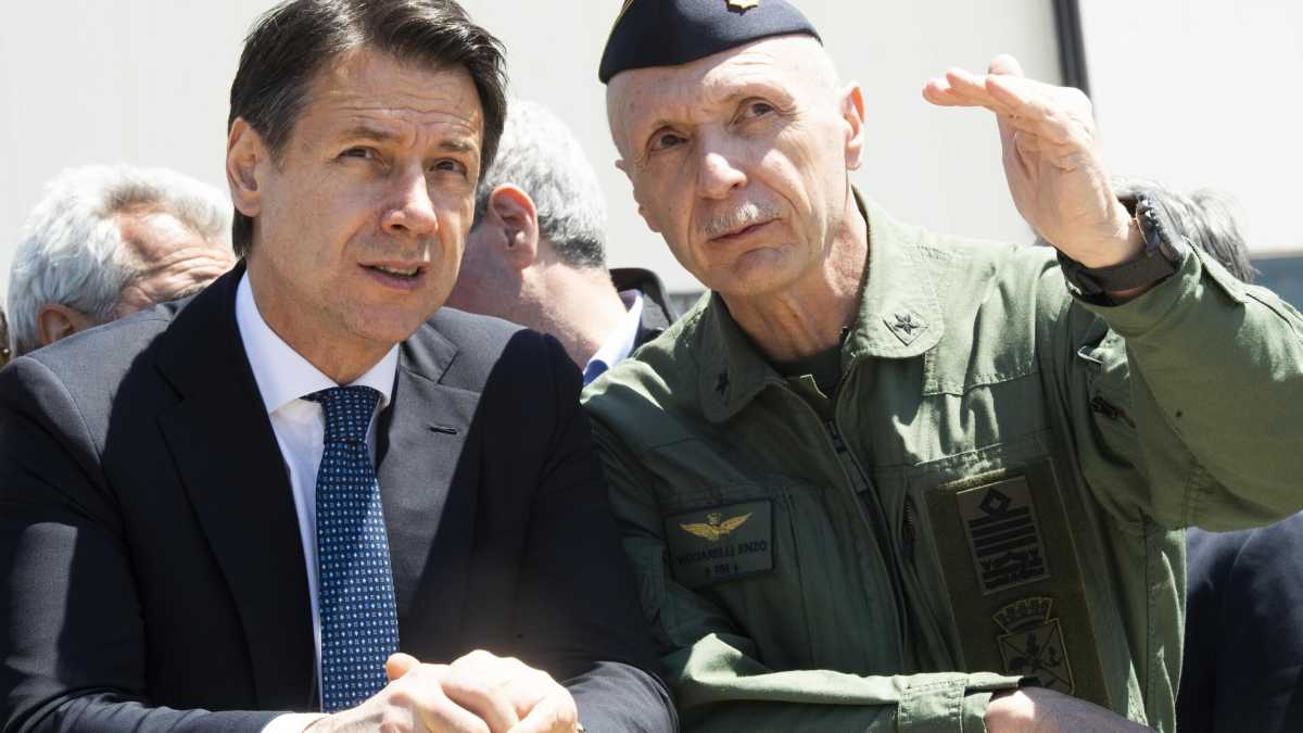 Immagine di Il generale Vecciarelli: "Accolsi i russi a Pratica di Mare, non vennero solo per il Covid"