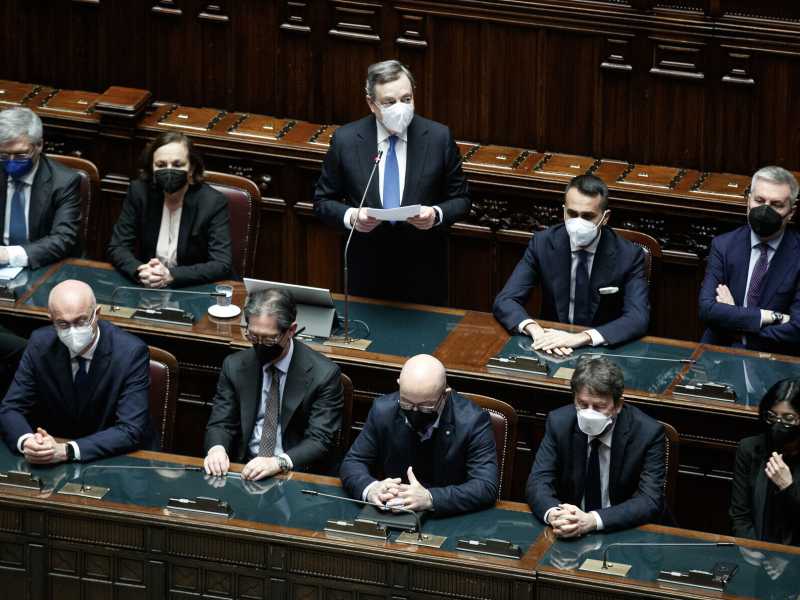 Un virus dalla Cina, una guerra dalla Russia. Cosa insegna Zelensky alle nostre democrazie