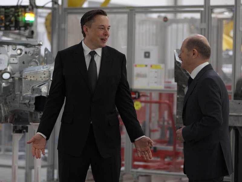 La Germania più attrattiva tra microchip e Tesla