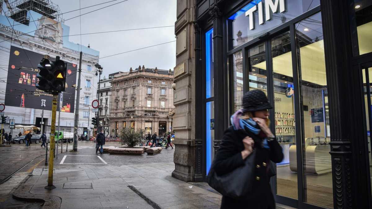 Immagine di Il Tetris di Tim tra Kkr e Cvc