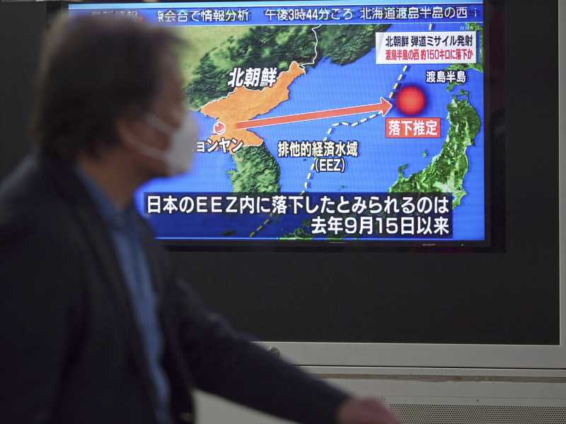Mentre il mondo guarda alla Russia, Pyongyang lancia il missile più potente che ha