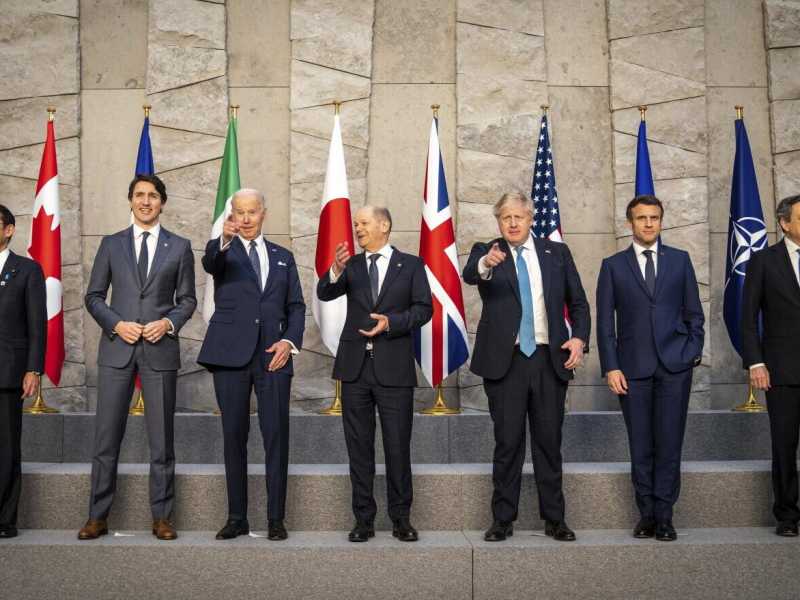 La Nato sulla difensiva. Vince il fronte moderato per evitare il coinvolgimento diretto