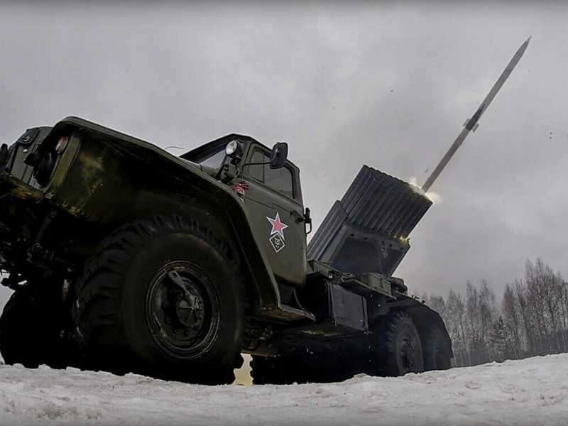 Da sfondatori a sfondati, i soldati russi non passano e bombardano. 1 su 5 è fuori combattimento