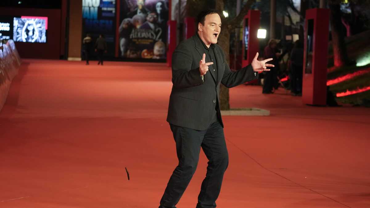 Immagine di Mezza Hollywood difende Monda, il direttore che Bettini vuole fare fuori