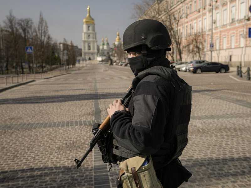 La Russia annuncia la fase due: la liberazione del Donbas. Kyiv ora chiede i carri armati alla Nato