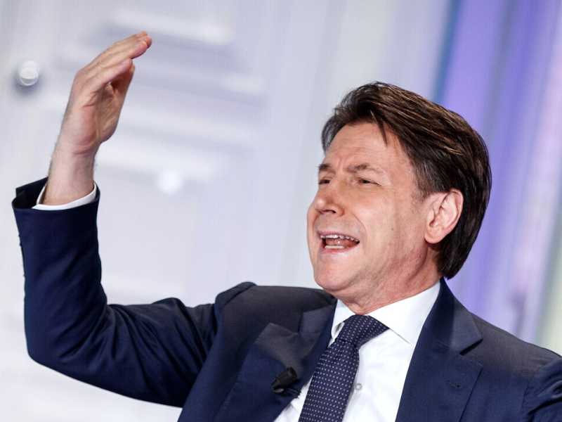 Conte vuole farsi rieleggere leader del M5s attaccando Di Maio: "Con me mai più moderati"