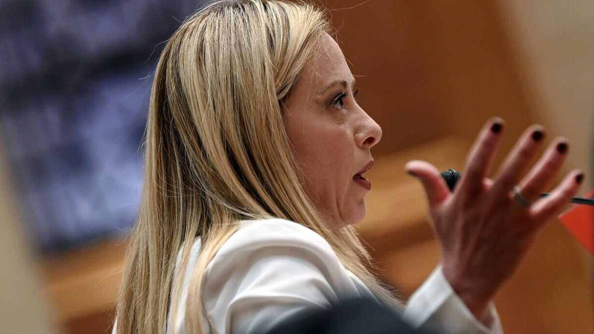 Immagine di FdI stabile in testa nei sondaggi. Calano tutti i principali partiti