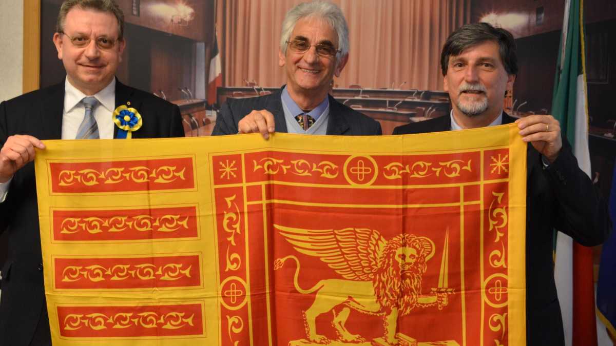 Immagine di “Salvini? È un rinnegato! Dalla maglietta di Putin in Piazza Rossa all’atlantismo”