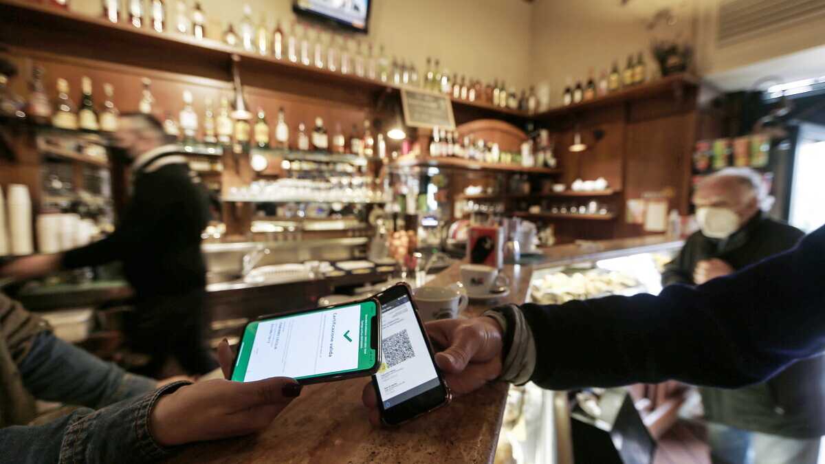 Immagine di Green pass, dalla scuola a ristoranti e musei: tutte le nuove regole in vigore da domani