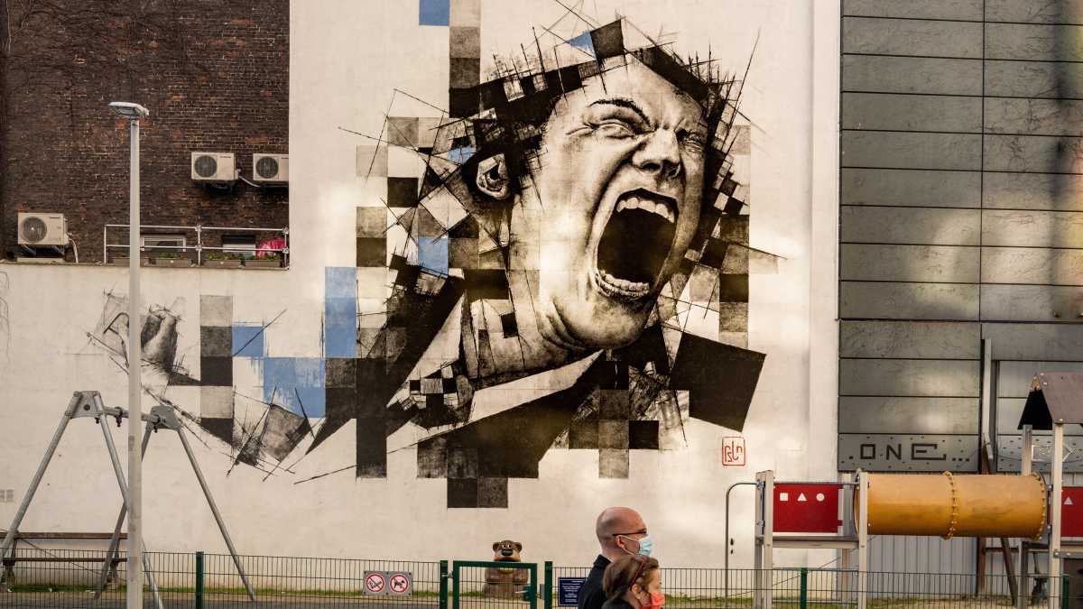 Immagine di Sulle Frecce arriva la carrozza "allegro", per chi ama viaggiare in caciara. Pesce d'aprile o sadismo?