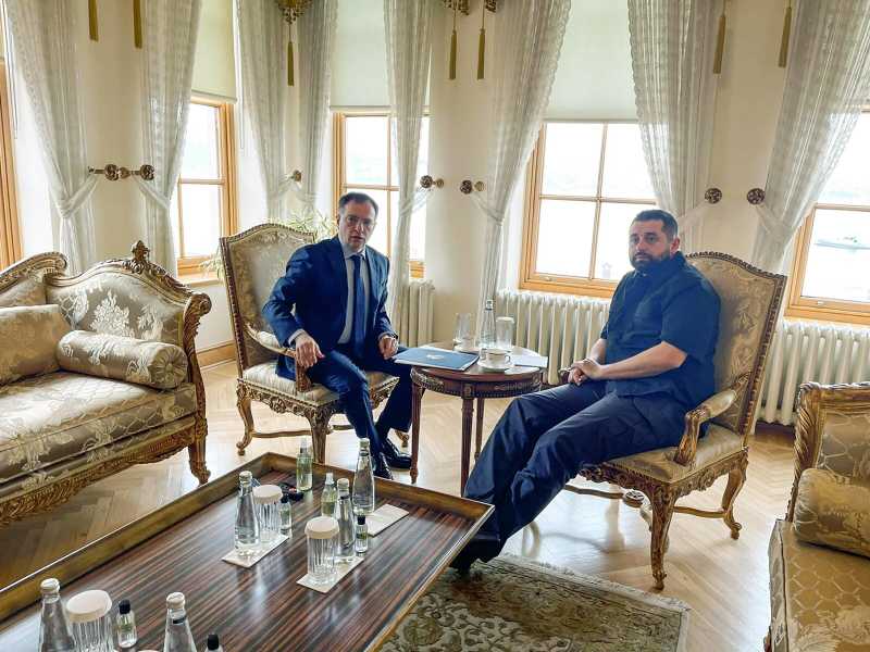 Vladimir Medinsky, Roman Abramovich, Ramzan Kadyrov. Ecco con chi ci tocca trattare
