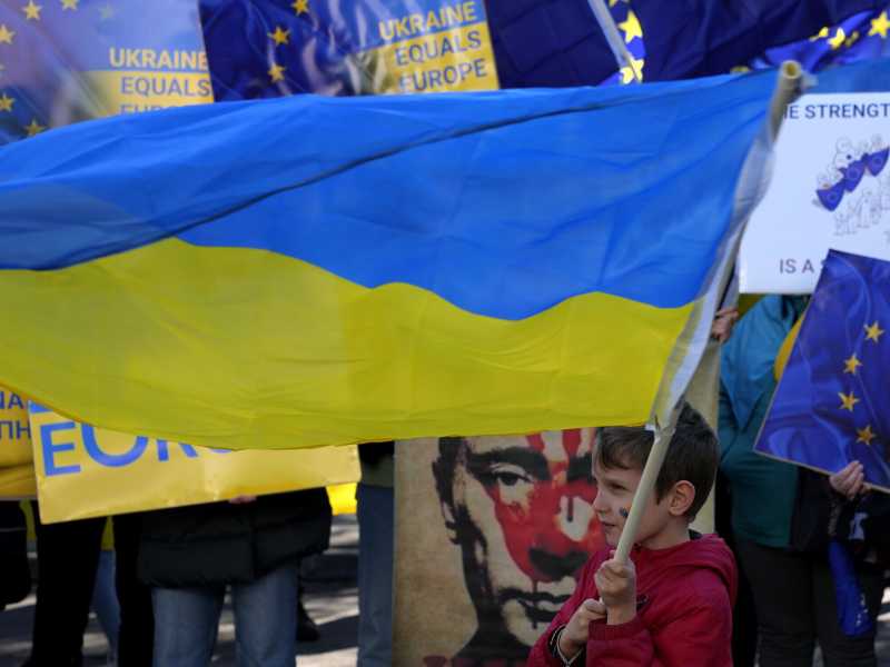 L’invasione dell’Ucraina doveva segnare la fine dell’occidente, invece le democrazie se la cavano bene