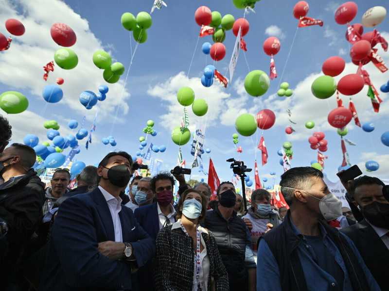 La nuova gara fra Letta e Conte sui costi economici della guerra in Ucraina