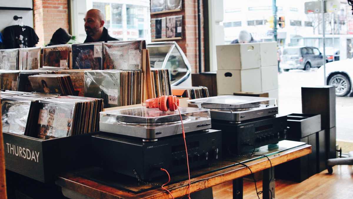 Immagine di Dai boomer ai millennial. Bentornato vinile