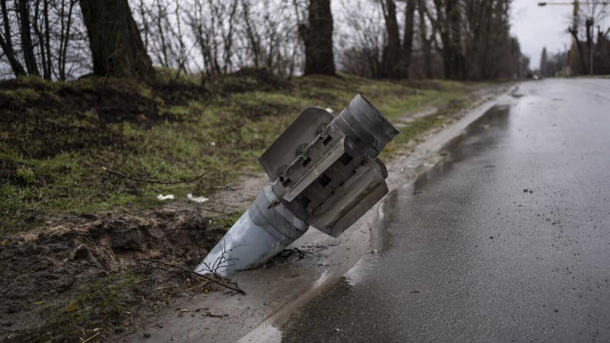 Immagine di La guerra e una via per la pace. Con Bucha negli occhi