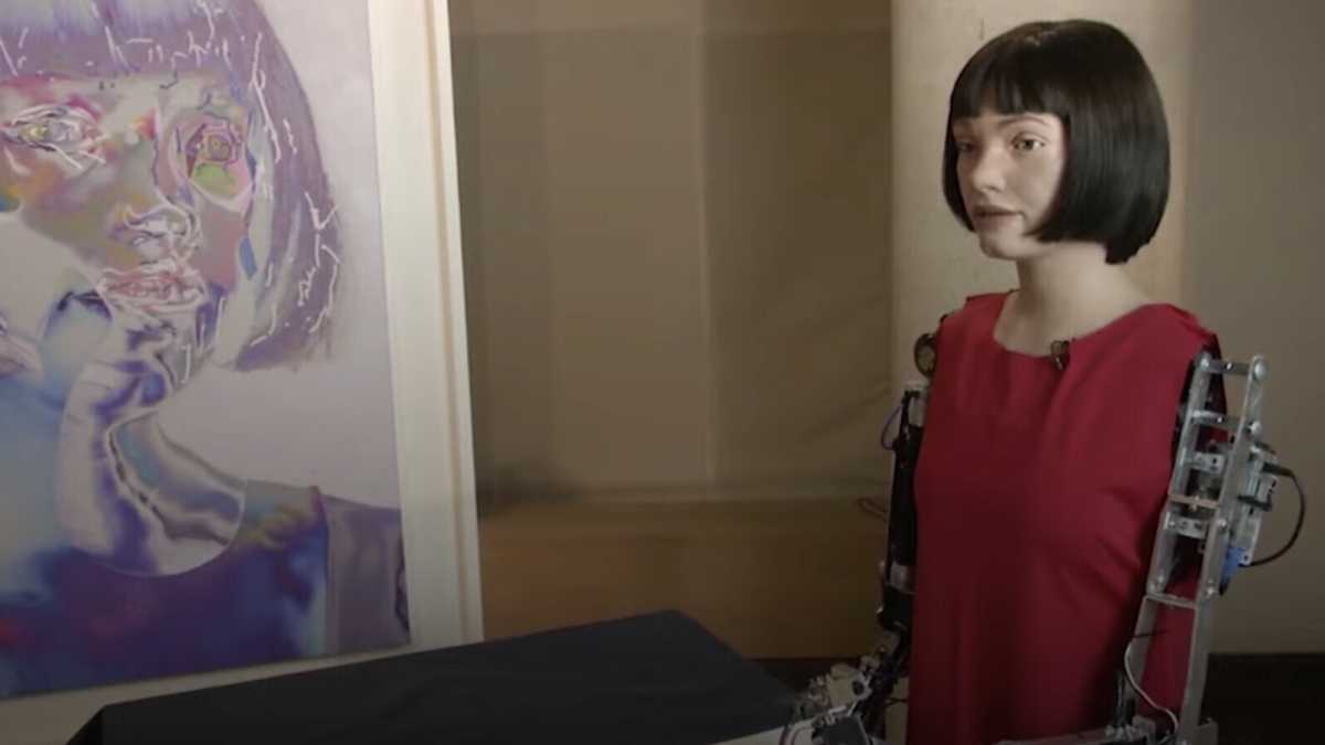 Immagine di Ai-Da, o come una pittrice robot può trasformarsi in un artista impegnato