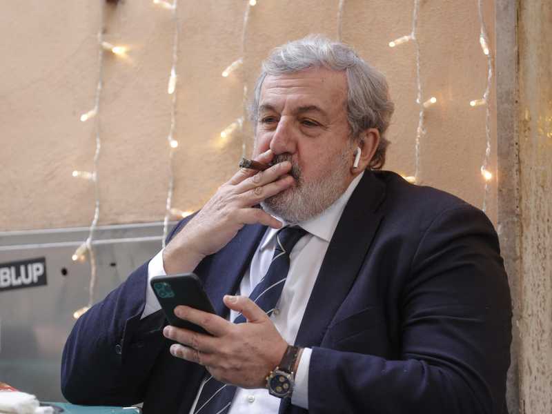 Michele Emiliano (foto Ansa/Giuseppe Lami) <br />