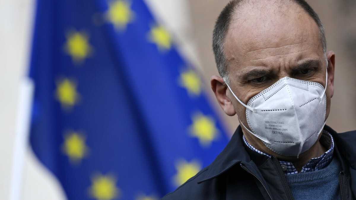 Immagine di Enrico Letta spiega al Foglio perché chiudere i rubinetti del gas russo