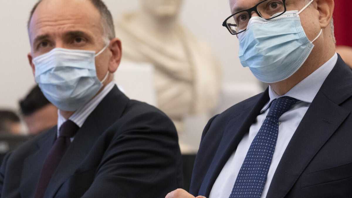Immagine di Il Pd di Roma ha i debiti: lunedì pranzo con Gualtieri e Letta da 250 euro a persona
