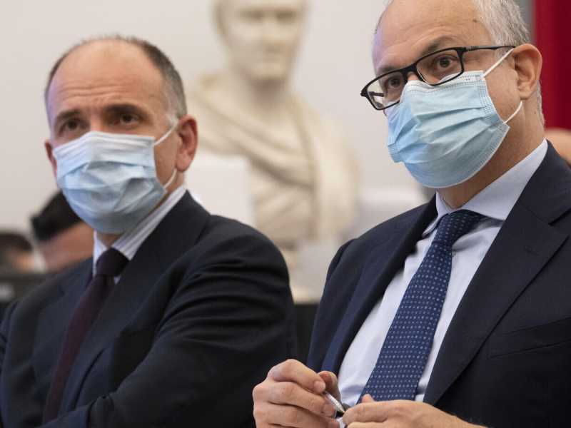 Il Pd di Roma ha i debiti: lunedì pranzo con Gualtieri e Letta da 250 euro a persona