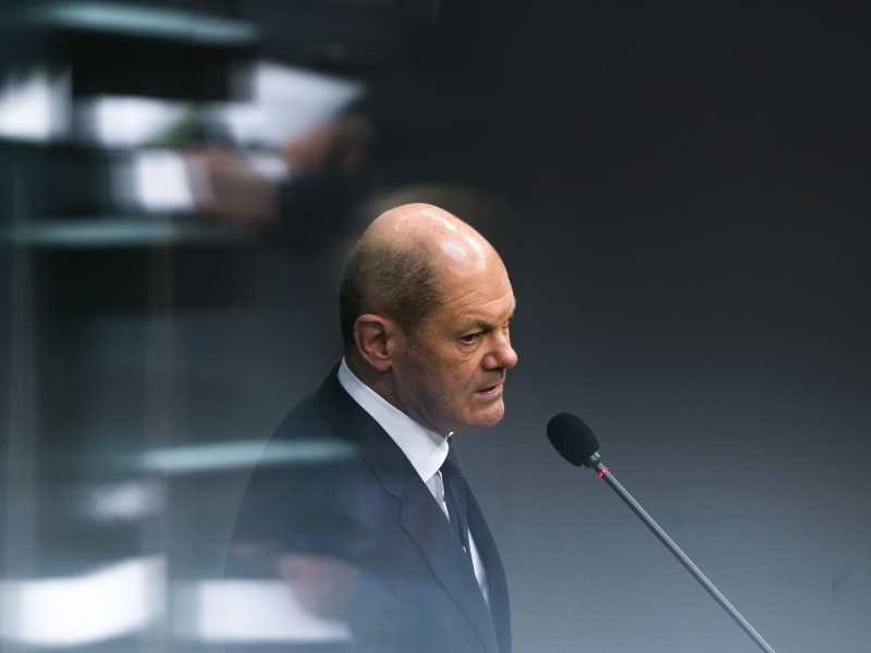 La discontinuità di Scholz su aiuti militari e politica energetica