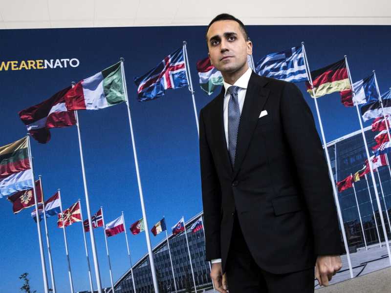 Di Maio: "La guerra sarà lunga: chiudere i rubinetti a Putin, la Ue abbia coraggio"