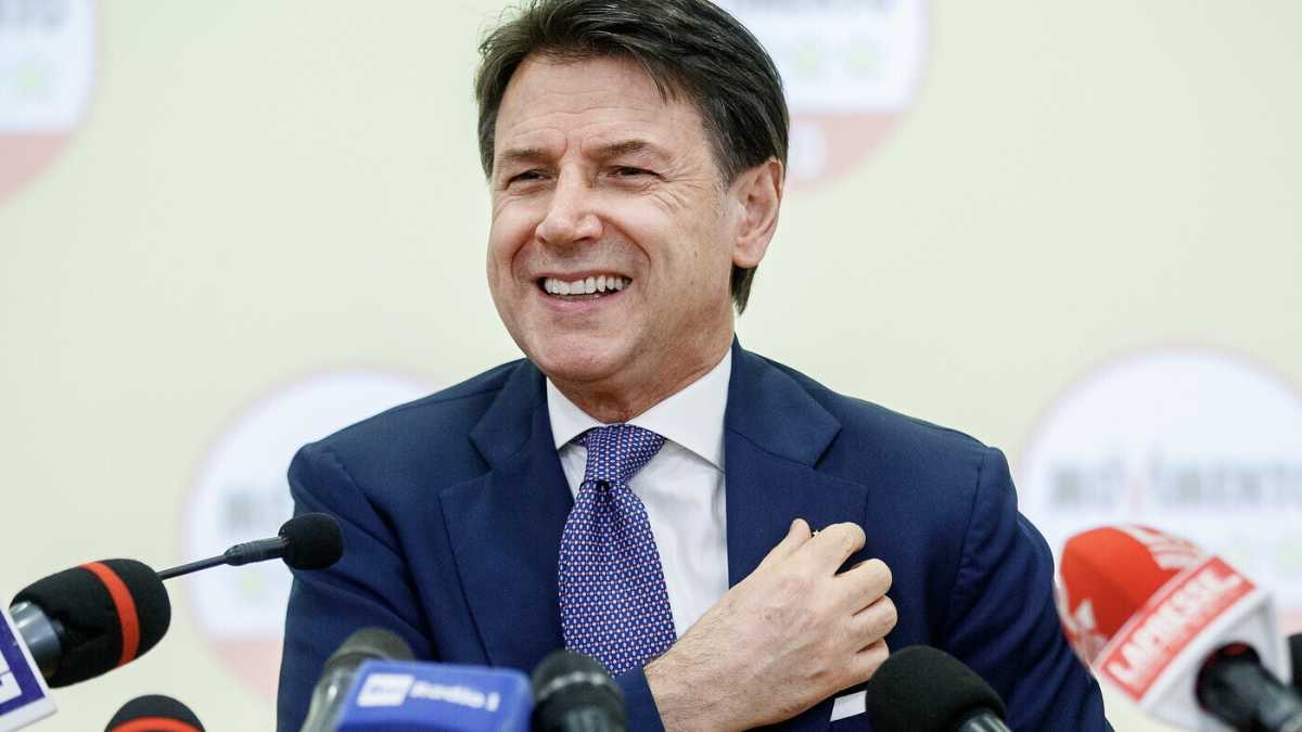 Immagine di La prossima trovata di Conte è: ridurre l’organico militare