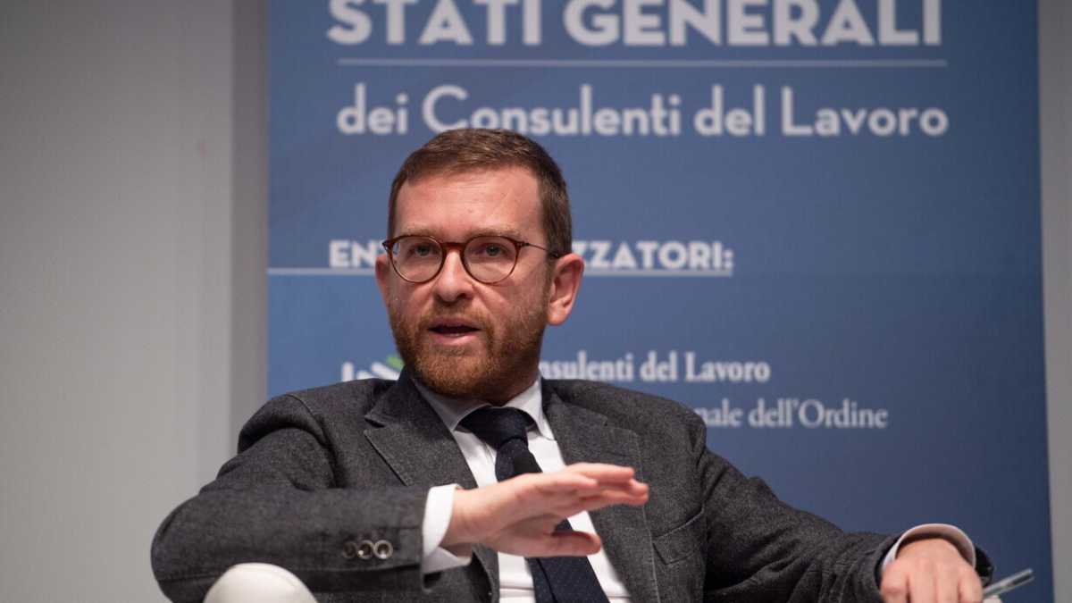 Immagine di L'imbarazzo della sinistra Pd che non riesce a dire "Forza Macron"