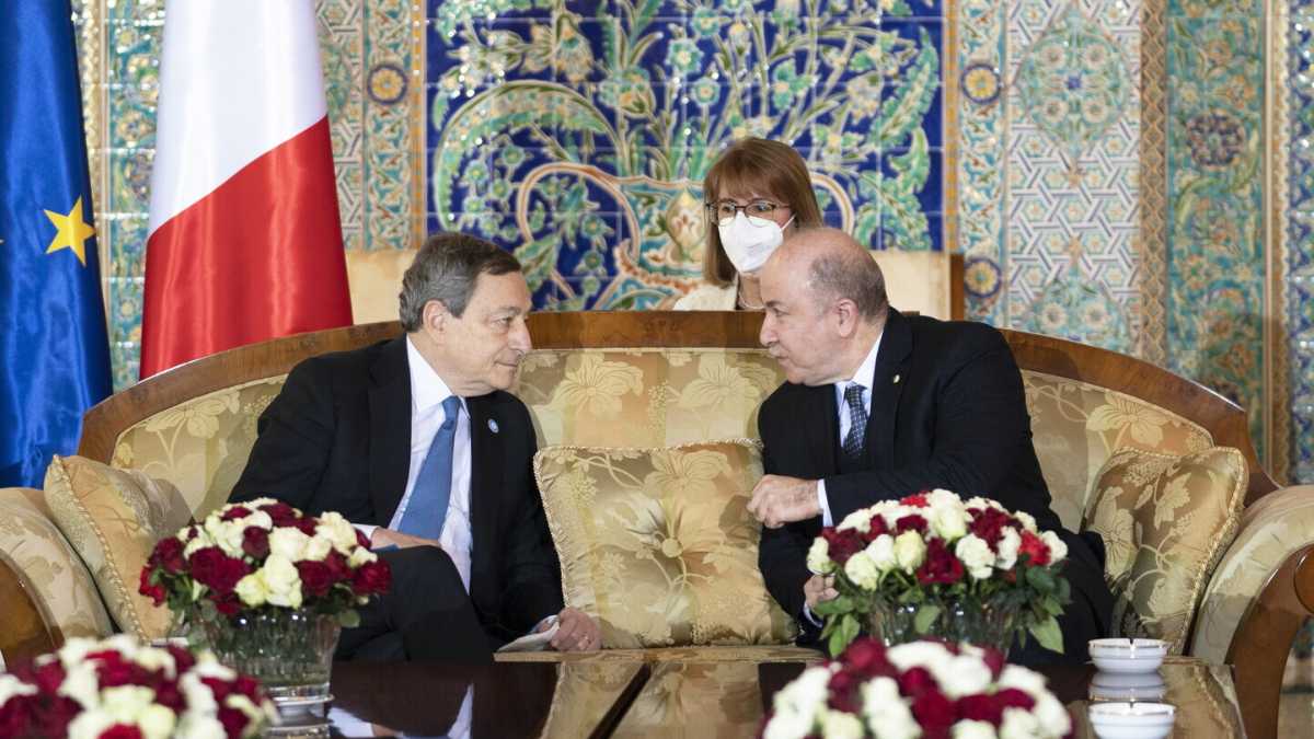 Immagine di Draghi diplomatico ad Algeri