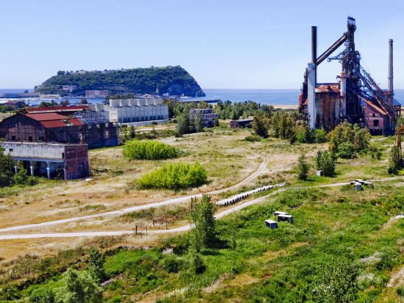 Il disastro giudiziario del processo sulla bonifica di Bagnoli