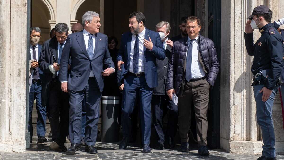 Immagine di Non era fisco ma solo un caffè con Draghi. Salvini incontra il premier e si fa "dulce"