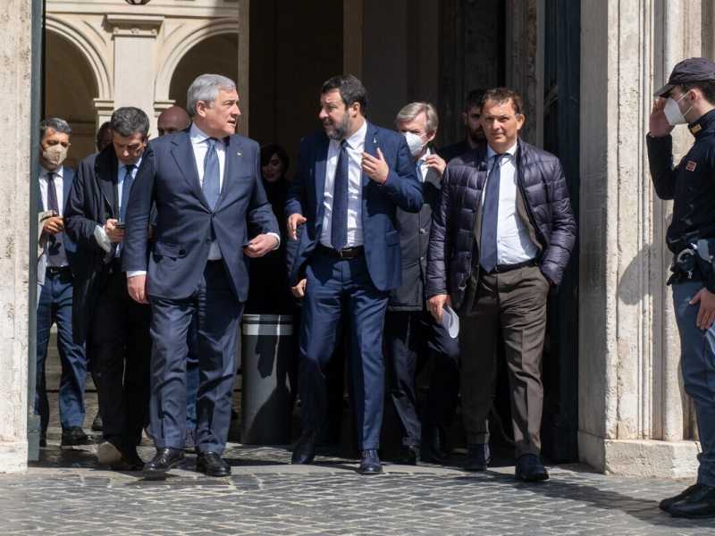 Non era fisco ma solo un caffè con Draghi. Salvini incontra il premier e si fa "dulce"