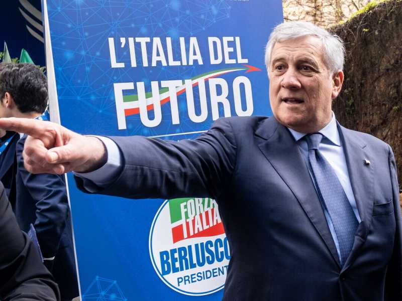 Parla Tajani: "Non faremo cadere Draghi sul catasto. Il sabotatore è Conte"