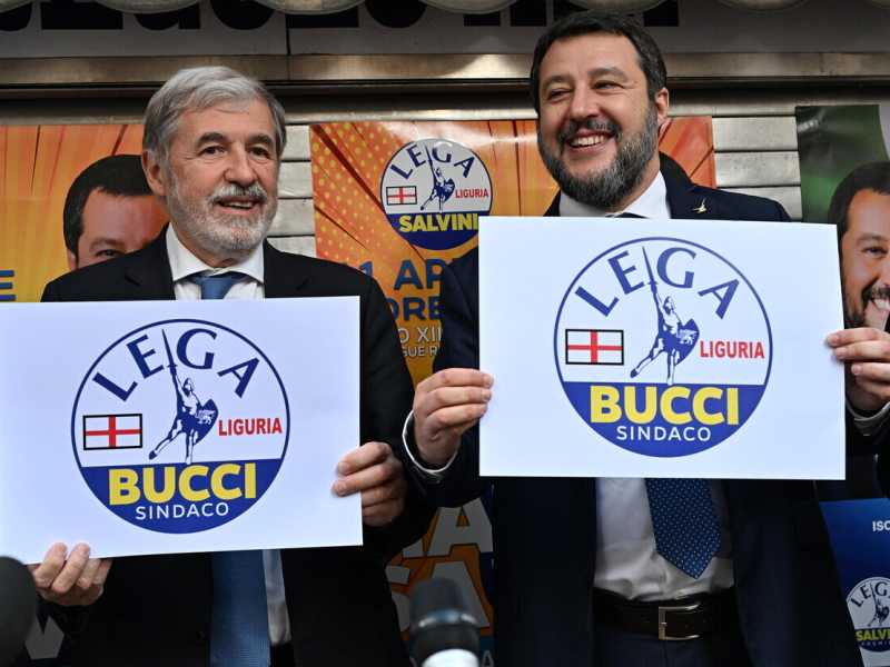 Salvini scancellato. Così il leader della Lega toglie il suo nome dal simbolo