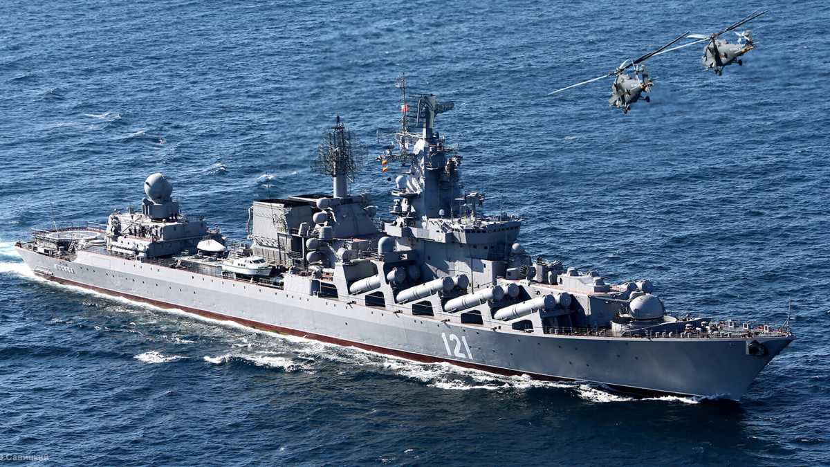 Immagine di Gli ucraini usano l'ammiraglia russa colpita nel Mar Nero per sbeffeggiare Putin