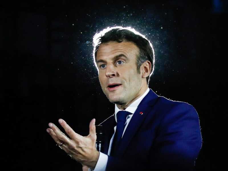 Correndo dietro la gauche Macron cambia persino idea sulle pensioni