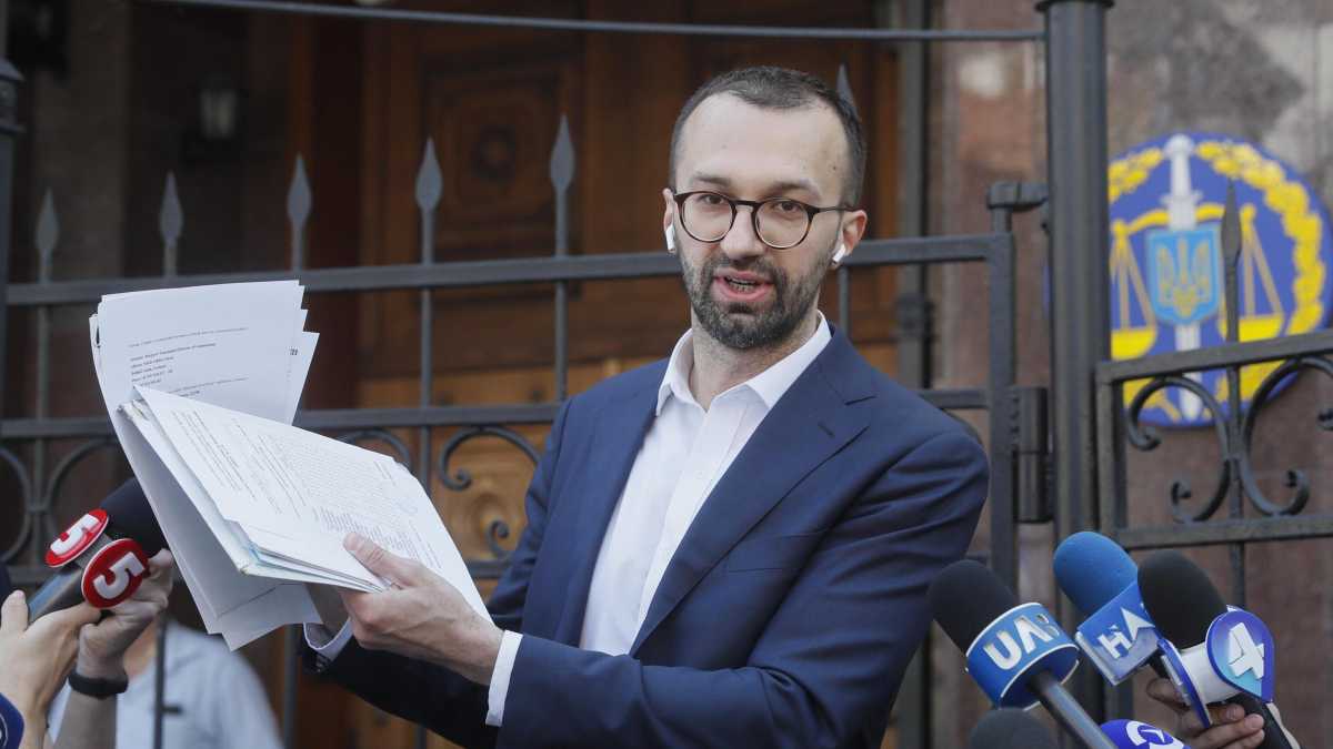 Immagine di Il consigliere di Zelensky e Julia Ioffe parlano degli occhi chiusi sui crimini di Putin