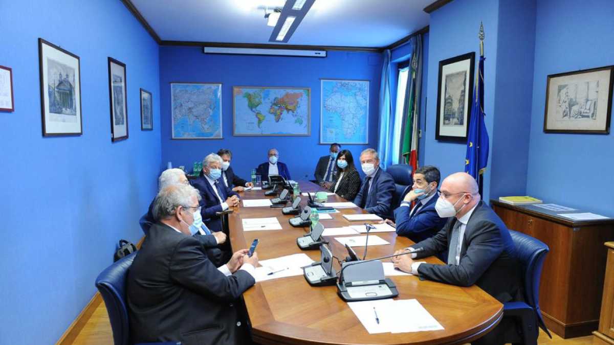 Immagine di Il Copasir è pronto a intervenire contro i "furbetti" delle sanzioni