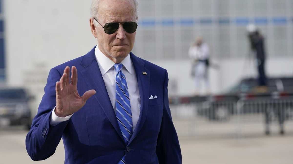 Immagine di Biden aiuta gli ucraini nella riorganizzazione logistica con armi e preziosissima intelligence