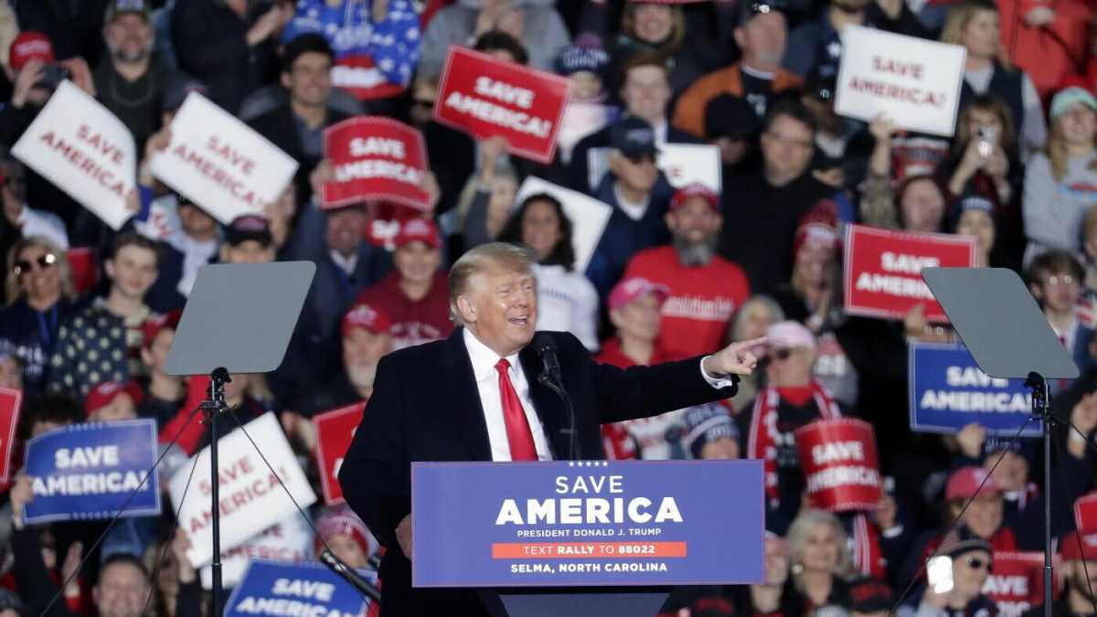 Immagine di Trump seleziona l’esercito per il mid-term con due criteri: fedeltà e vendetta