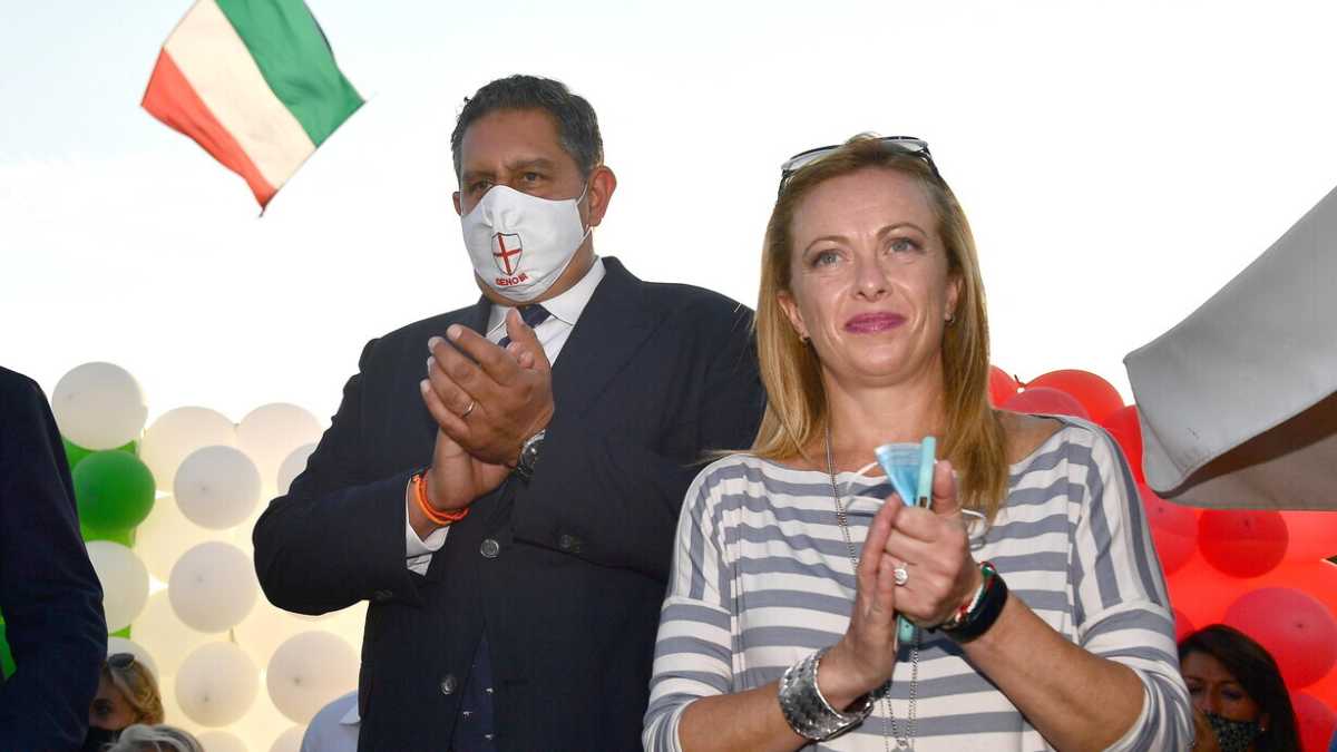 Immagine di Da Toti a Meloni: il deputato Benigni verso FdI. Trattative anche con tre leghisti