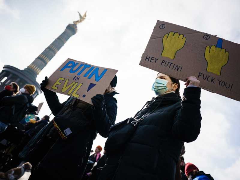 Tutti dicono “fuck Putin!”. La meravigliosa ribellione dei privati contro la guerra di Putin
