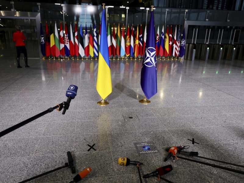 La propaganda di Mosca cambia: non è più una guerra contro Kyiv, ma contro la Nato, cioè noi