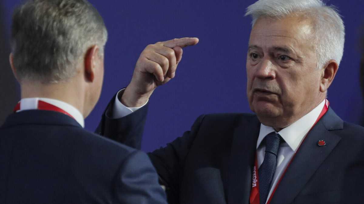 Immagine di Il capo di Lukoil si dimette. Il petrolio russo teme le sanzioni